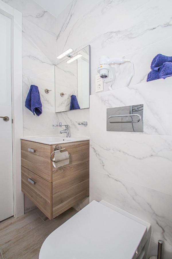 Stylish Studio For Rent With Fantastic Location In Marbella Promenade. Exteriör bild