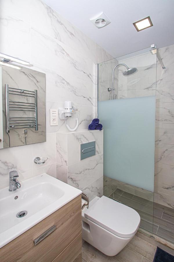 Stylish Studio For Rent With Fantastic Location In Marbella Promenade. Exteriör bild